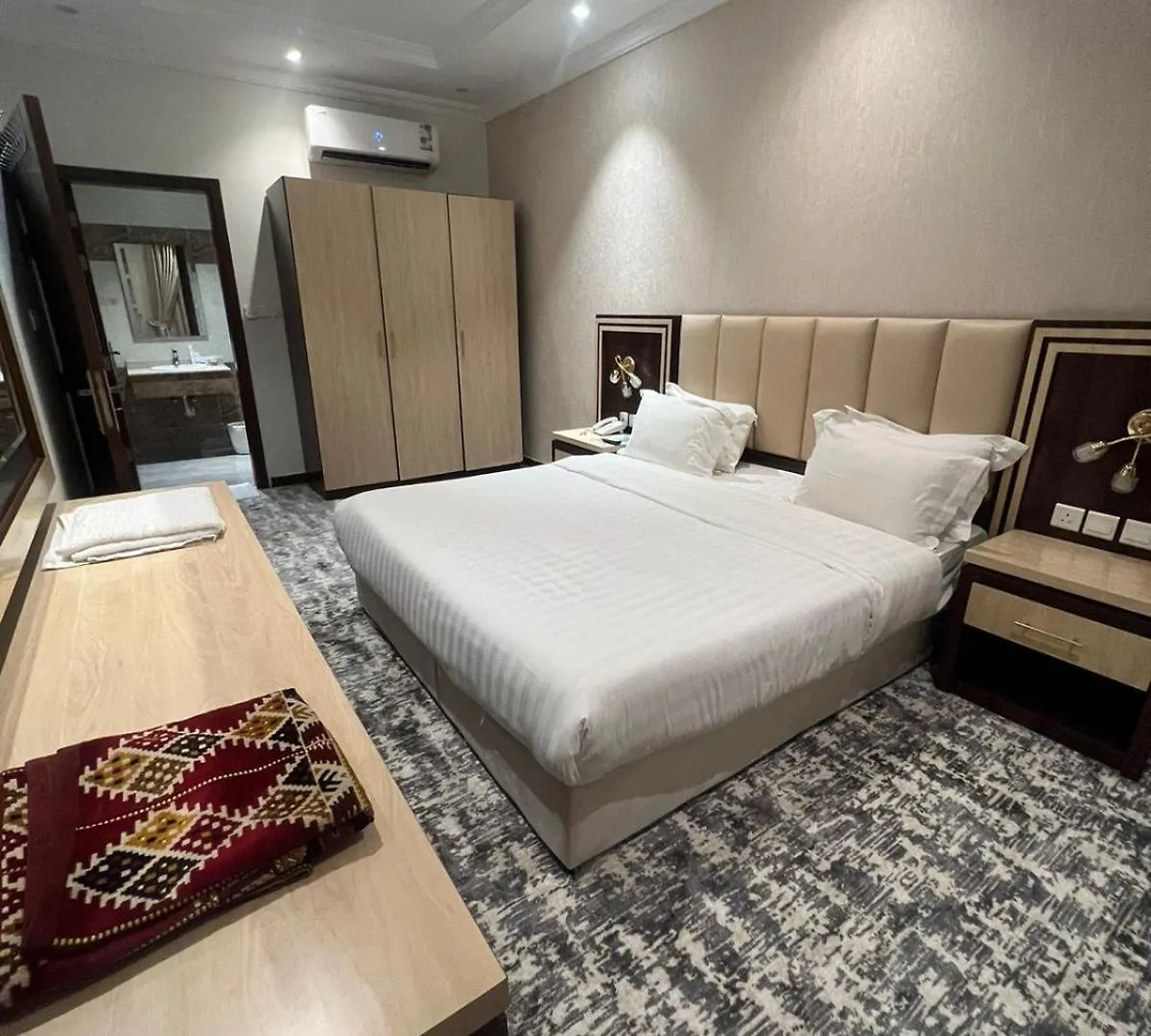 اجنحة ميلان الفندقية جدة 0*,
