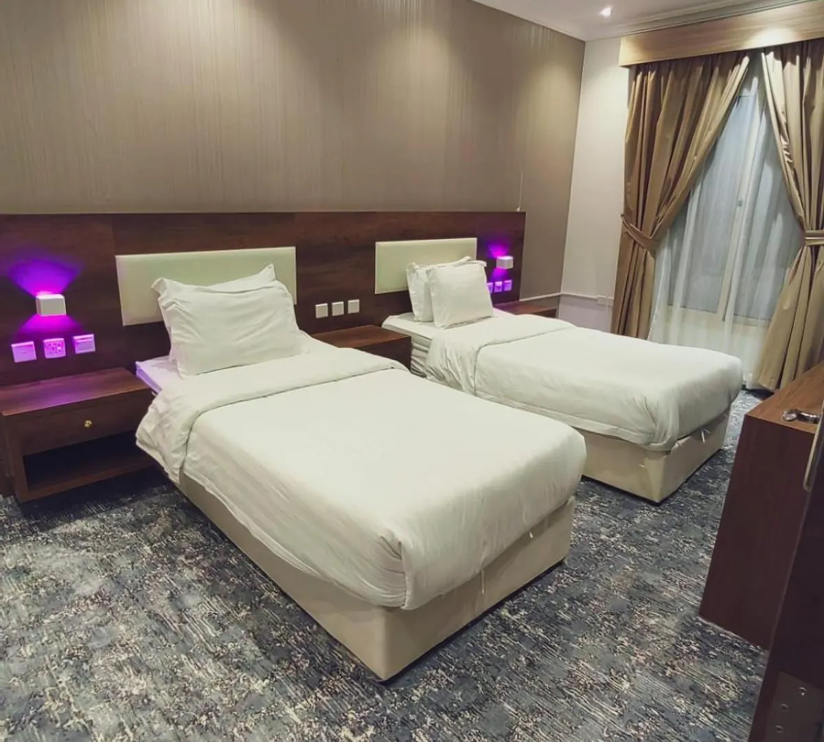 أجنحة أكاسيا الفندقية - الستين مع قريش Jeddah